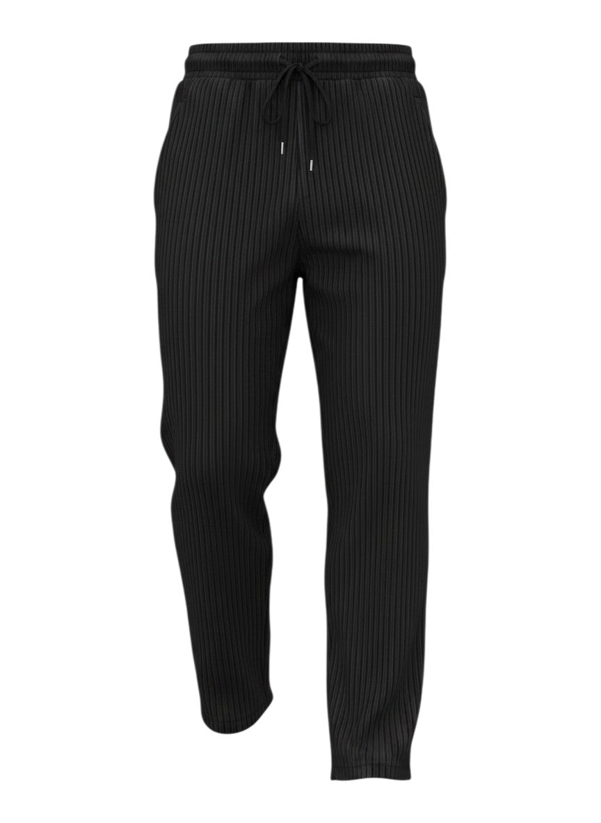 Pantalon large noir Maison Bryzen en maille côtelée légère avec cordon de serrage ajustable à la taille.