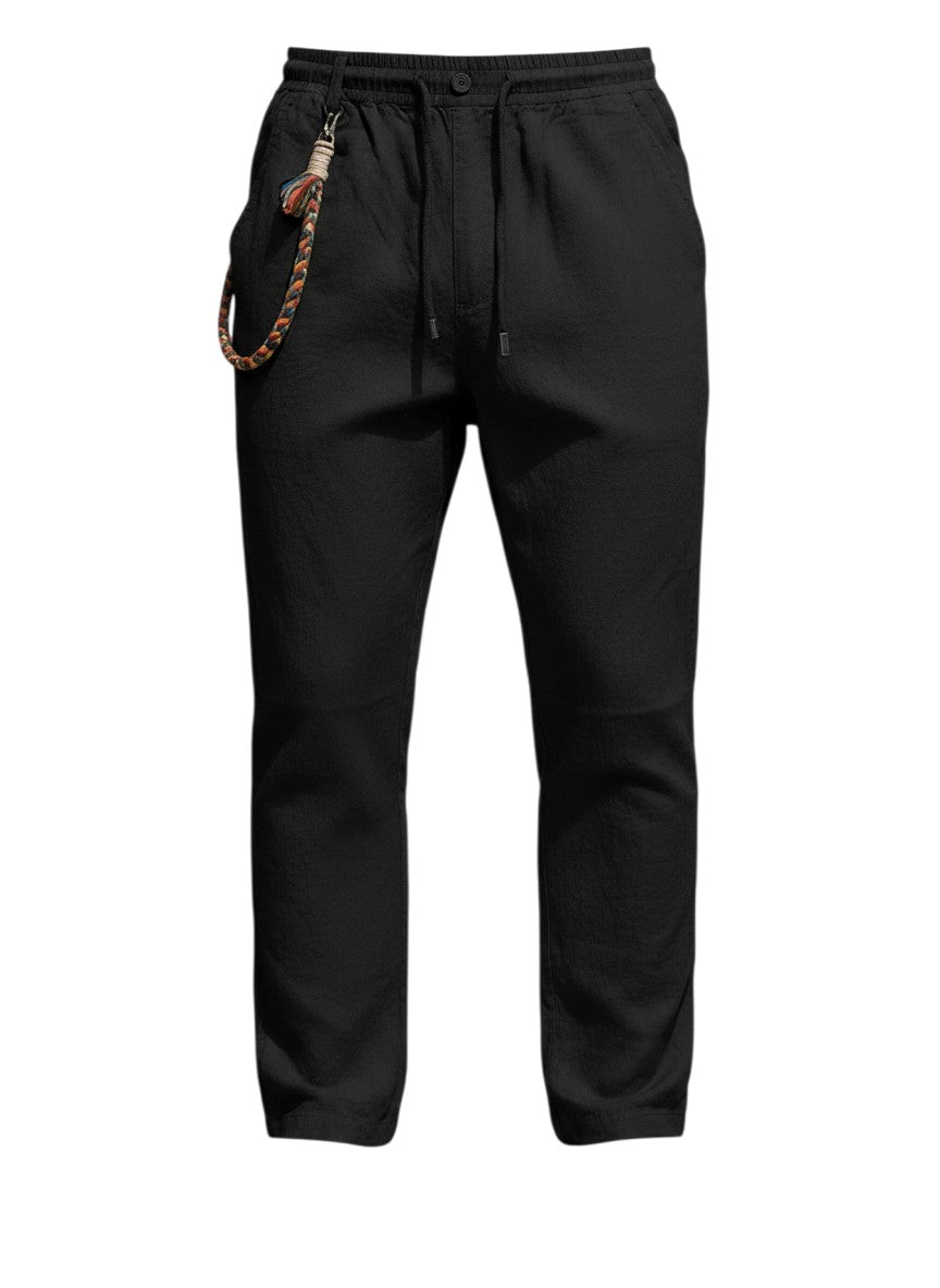Pantalon casual noir Maison Bryzen en tissu fluide avec cordon de serrage, poches latérales et détail tressé